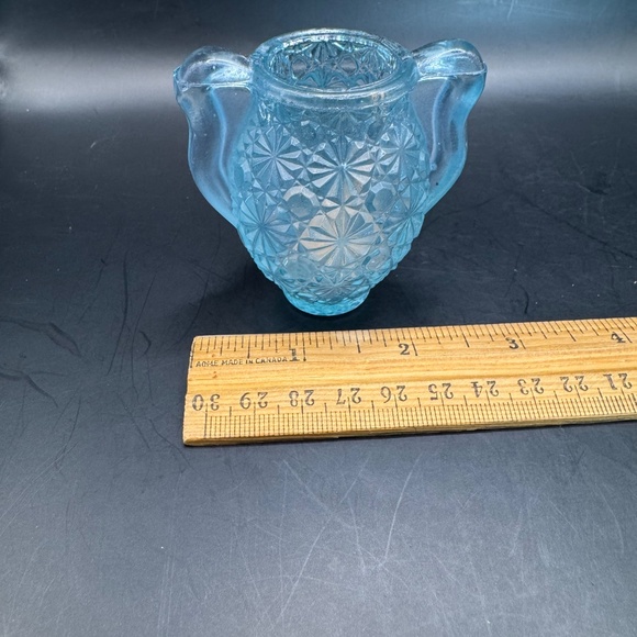 Vintage LE Smith Frosted Blue Urn Toothpick Holder Good Vintage Condition - Picture 8 of 9